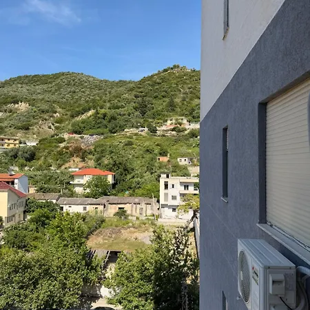 Marinaa Vlora